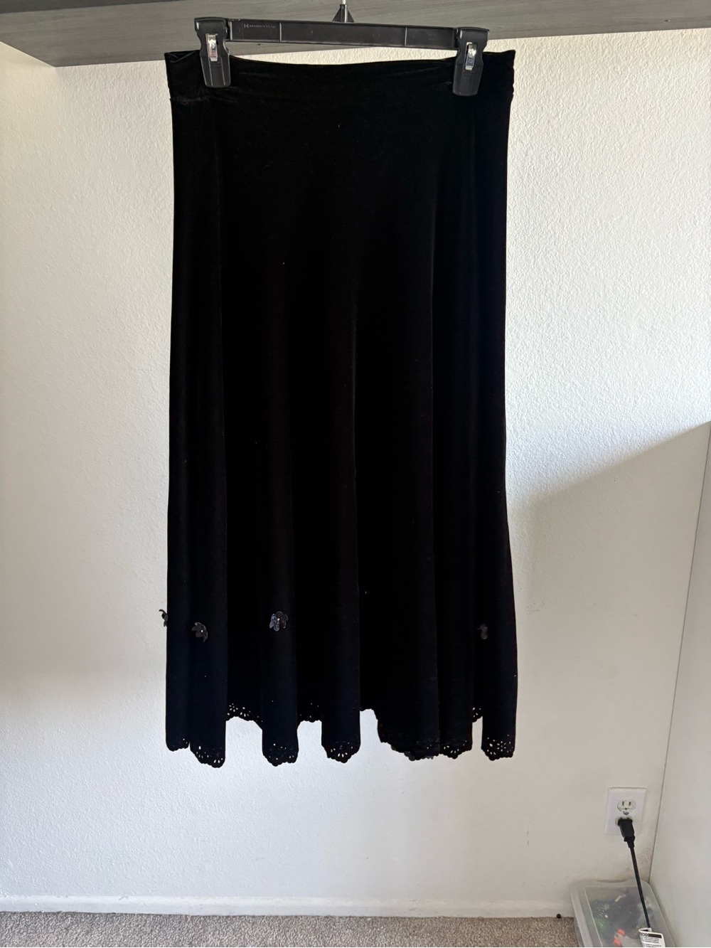 Black Velvet Women's A-Line Midi Skirt